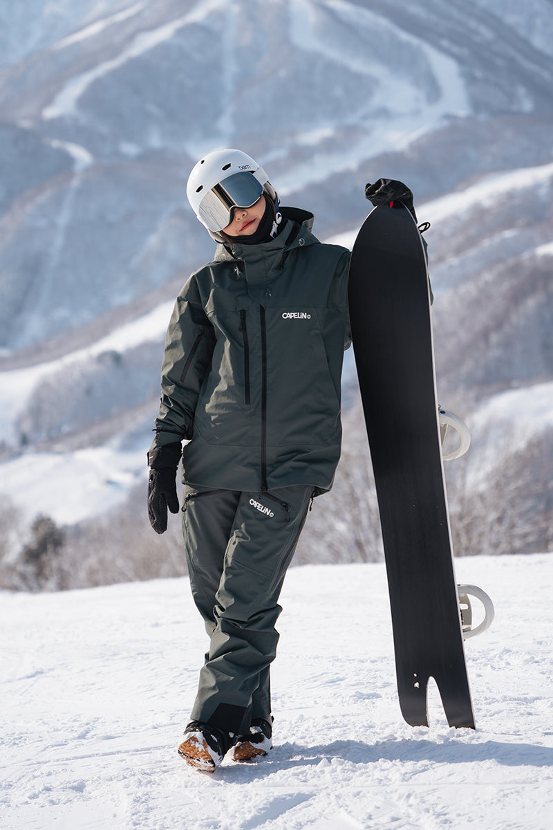 What to Wear Under Ski Clothes: The Complete Layering Guide for Warmth, Comfort, and Performance
